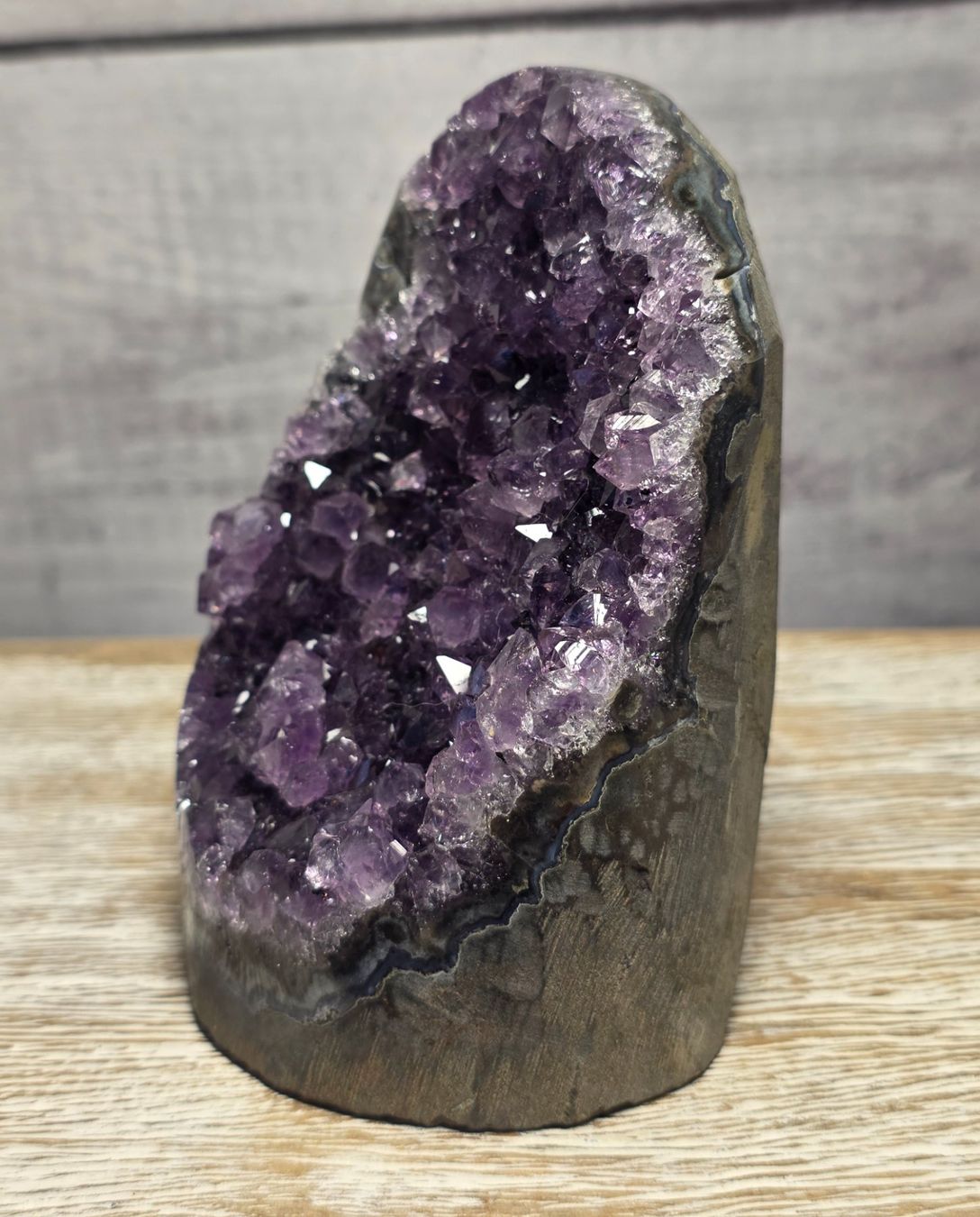 Minerali & Pietre curative: Wunderbarer Amethyst 684g – Nuovo e nell'imballaggio originale da Matzingen venduto da Shay_Crystalz 1