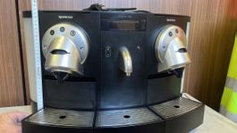 Nespresso Kaffeemaschine