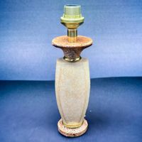 Pied de lampe Le Dauphin en céramique, granite et laiton
