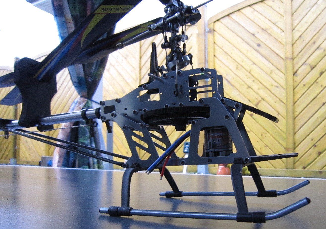 RC Kits de montage: HK450 CCPM 3D Helicopter Kit (Version 1.0) – D'occasion à Niederuzwil par Pmojzisek 4