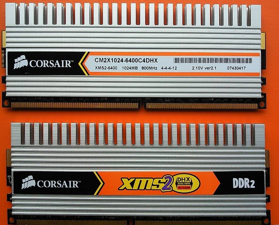 Memoria / RAM: XMS2 1GB DDR2 Memory CM2X1024-6400 – Usato da Berikon venduto da m1l3n