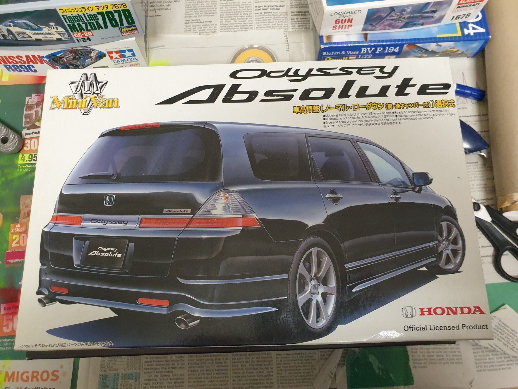 Kit di modellismo & Modellini statici: Honda Odyssey Absolute 1/24 – Nuovo (secondo la descrizione) da Wettingen venduto da Mmarb