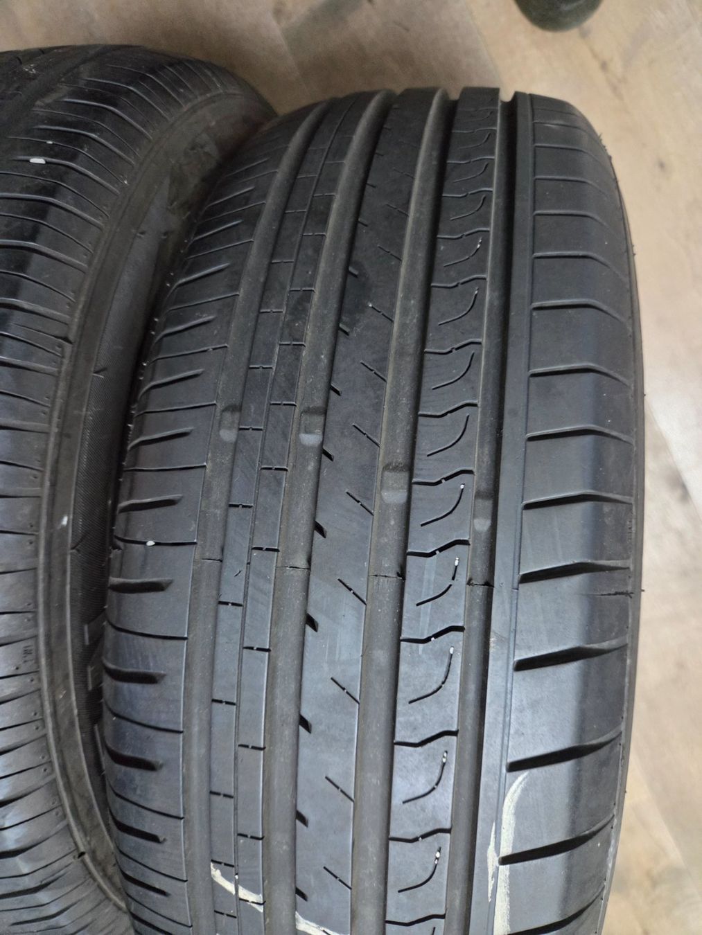 Pneus & Kompletträder: 195 / 65 R 15  91V – Gebraucht aus Fischbach-Göslikon von Emanuel.Bardhi 4
