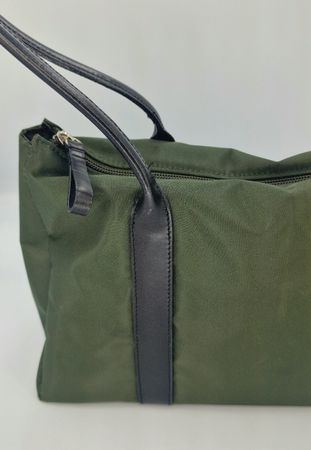 Elegante Handtasche in Olivgrün - Top Zustand Abro