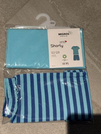 Pyjama 122 - 128 neuf