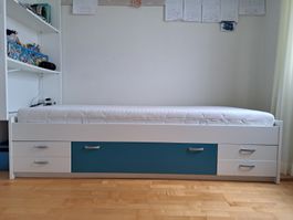 Jugendbett mit Schubladen