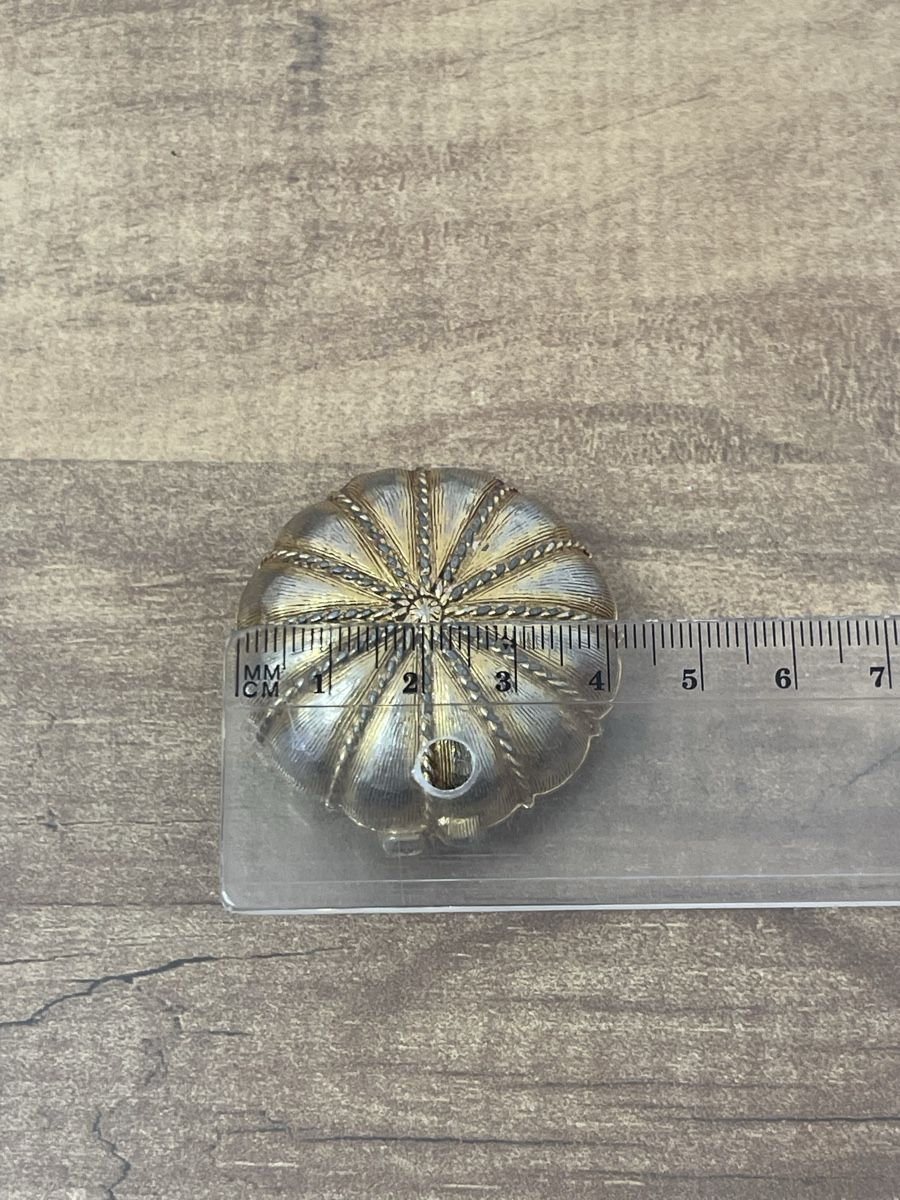 Make-up: Estee Lauder compact coin Victoria Empress good condition – Usato da Schlieren venduto da Norauro 7