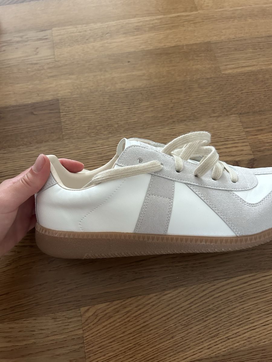 Scarpe da uomo: Weisse Sneakers – Nuovo (secondo la descrizione) da Zürich venduto da yaraboner 4