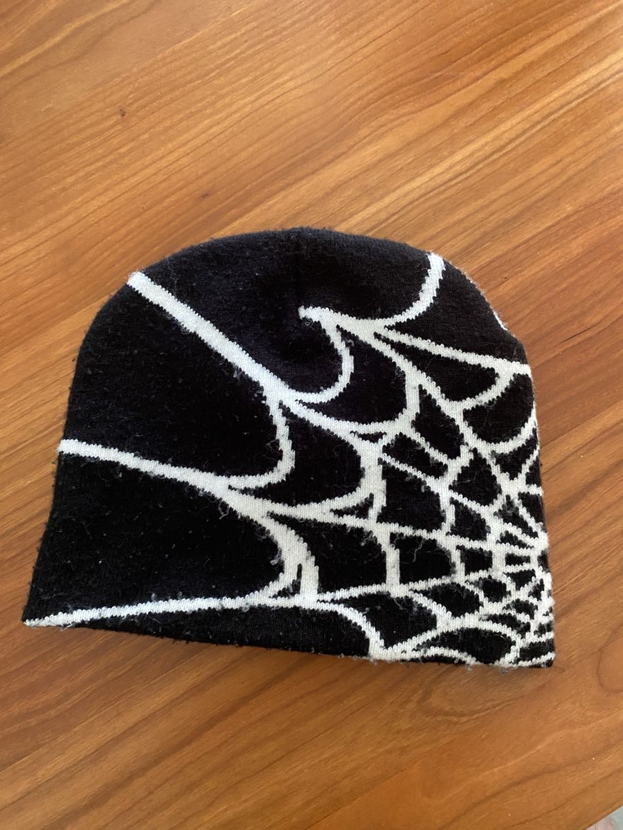 Altro in  Abbigliamento & Accessori: Beanie spiderweb pattern black white size one size – Usato da Wiesendangen venduto da mor_hk99 1