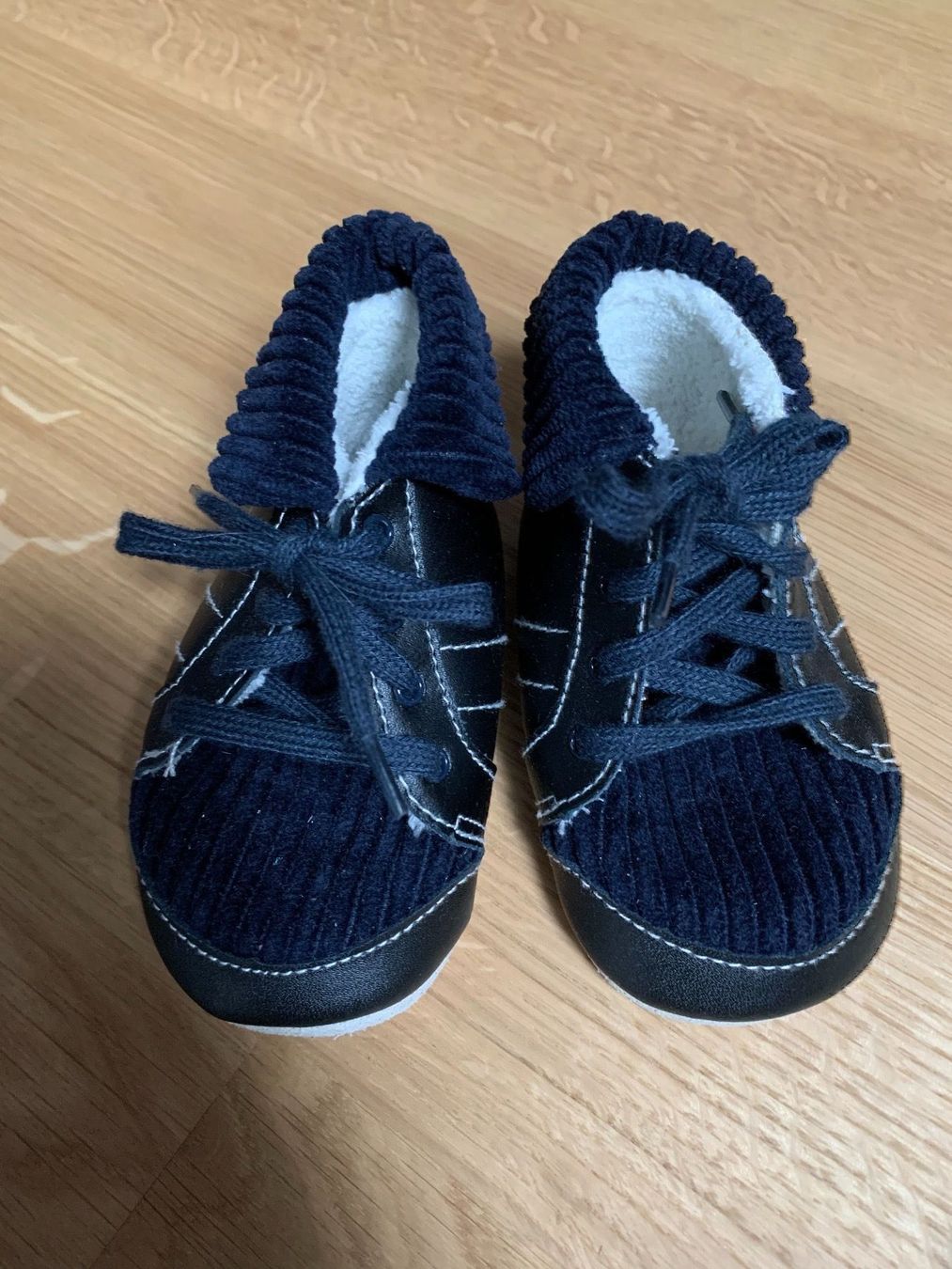 Chaussures garçon: Schuhe Gr. 20/21 – D'occasion à Dinhard par PS83