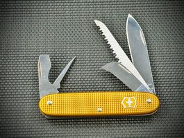Victorinox Swiss Army 7 Alox (Pioneer Harvester) NEU - RAR