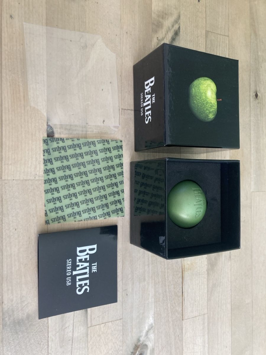 Album: The Beatles Stereo USB – Nuovo (secondo la descrizione) da Zürich venduto da msxmsx