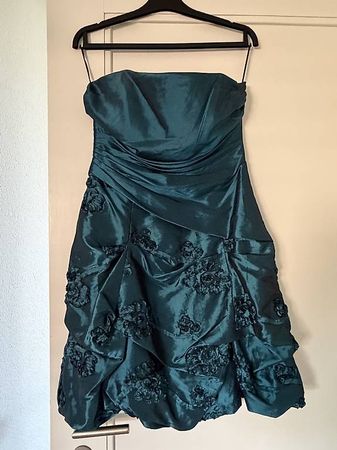 Festliches Kleid