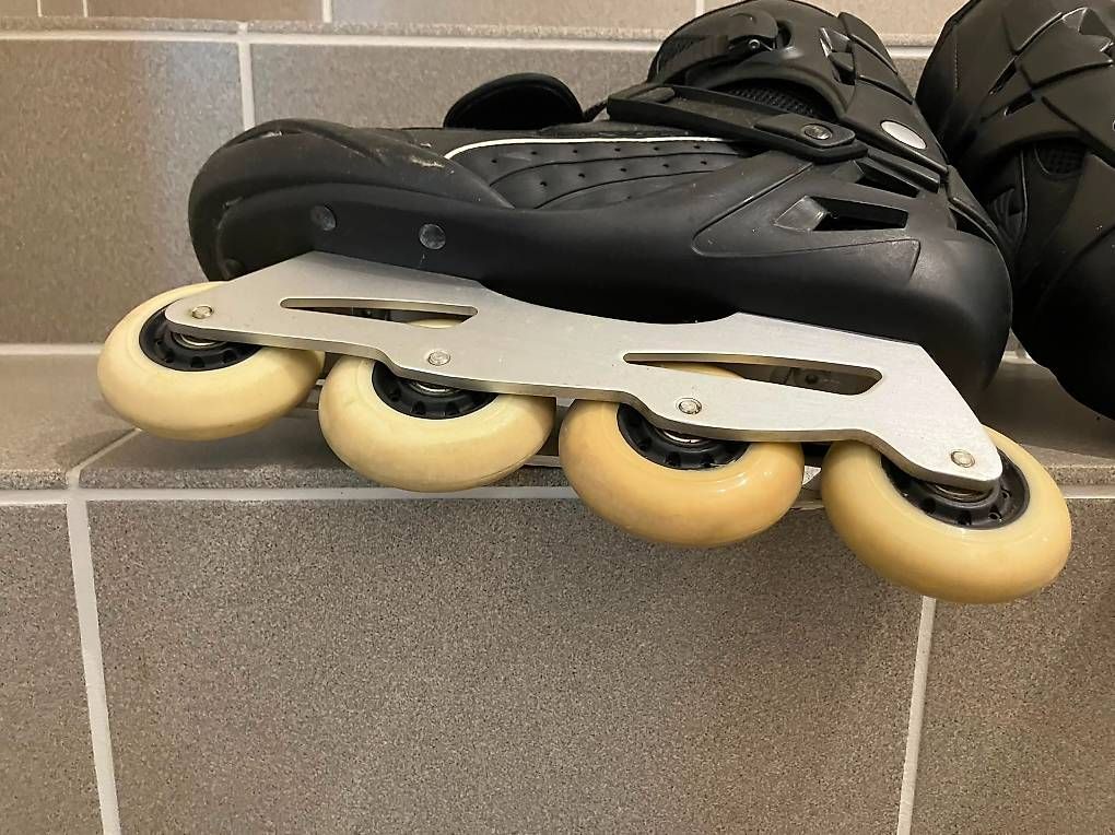Pattini in linea & Pattini a rotelle: Inline Skates Roces Herren Gr 45 – Usato da Sins venduto da Icezeit0 3