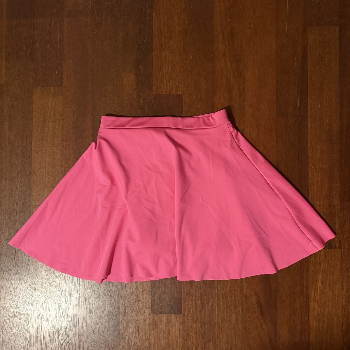 Zara Gonne: Zara | Tennisrock XS – Nuovo (secondo la descrizione) da Uetikon am see venduto da seller.2020 1