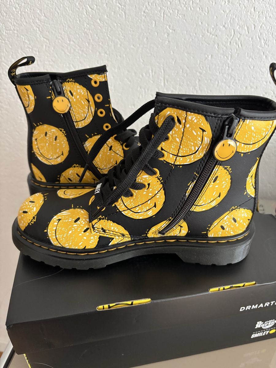 Dr. Martens Scarpe da uomo: Dr.Martens x Smiley Boots Grösse 36 – Nuovo e nell'imballaggio originale da Boniswil venduto da Biancaneve91 4