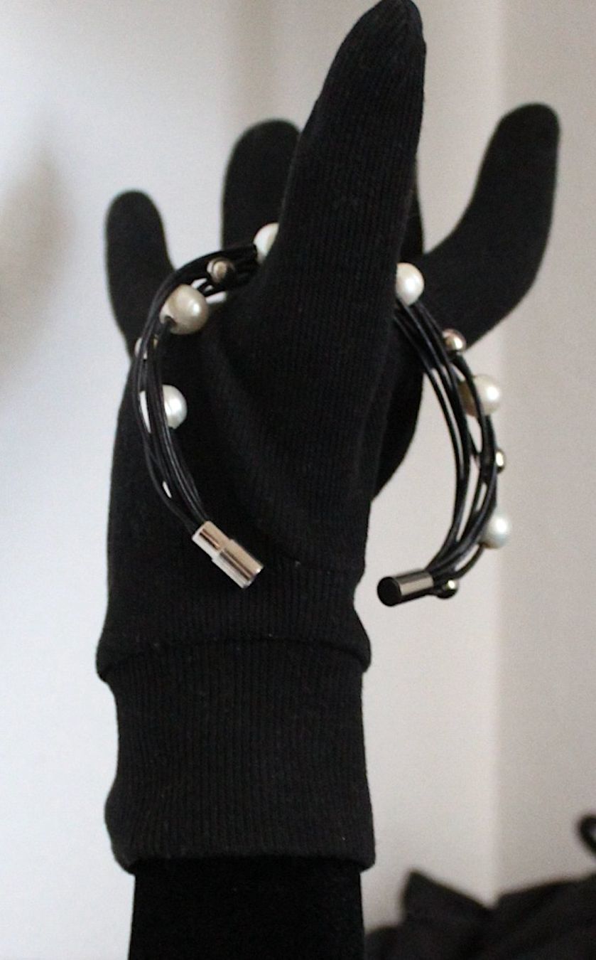 Bracciali & Braccialetti: Armband mit Magnetverschluss – Usato da Locarno venduto da madame-tus-sauds 1