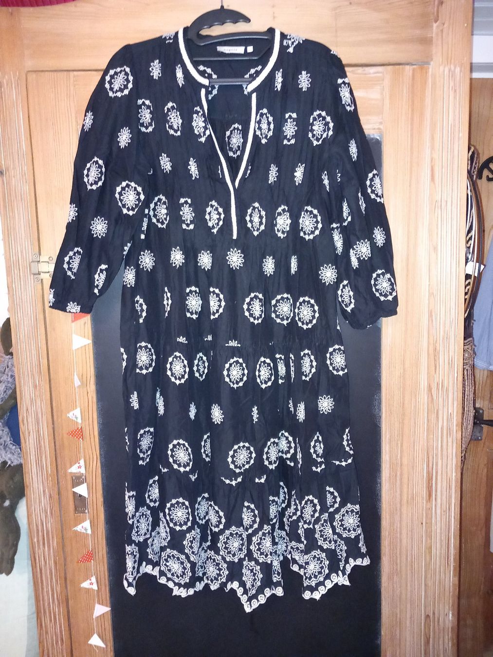 Kleider: wunderschönes Kleid von angoor – Gebraucht aus Maschwanden von summernight7 8