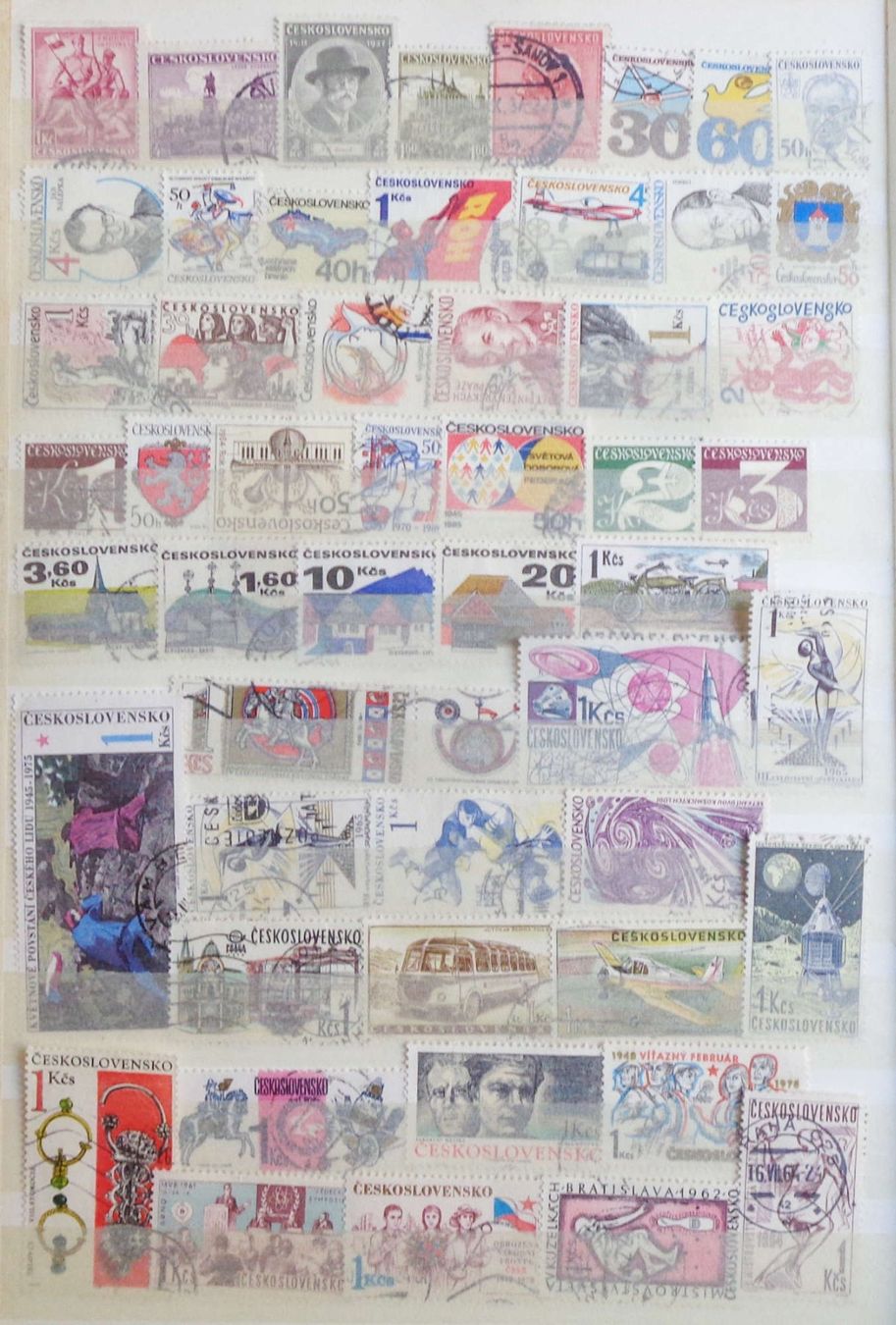Tutti i francobolli: CSR/CSSR: Des timbres oblitérés, 2 photos – Usato da Le Locle venduto da timbrettino 1