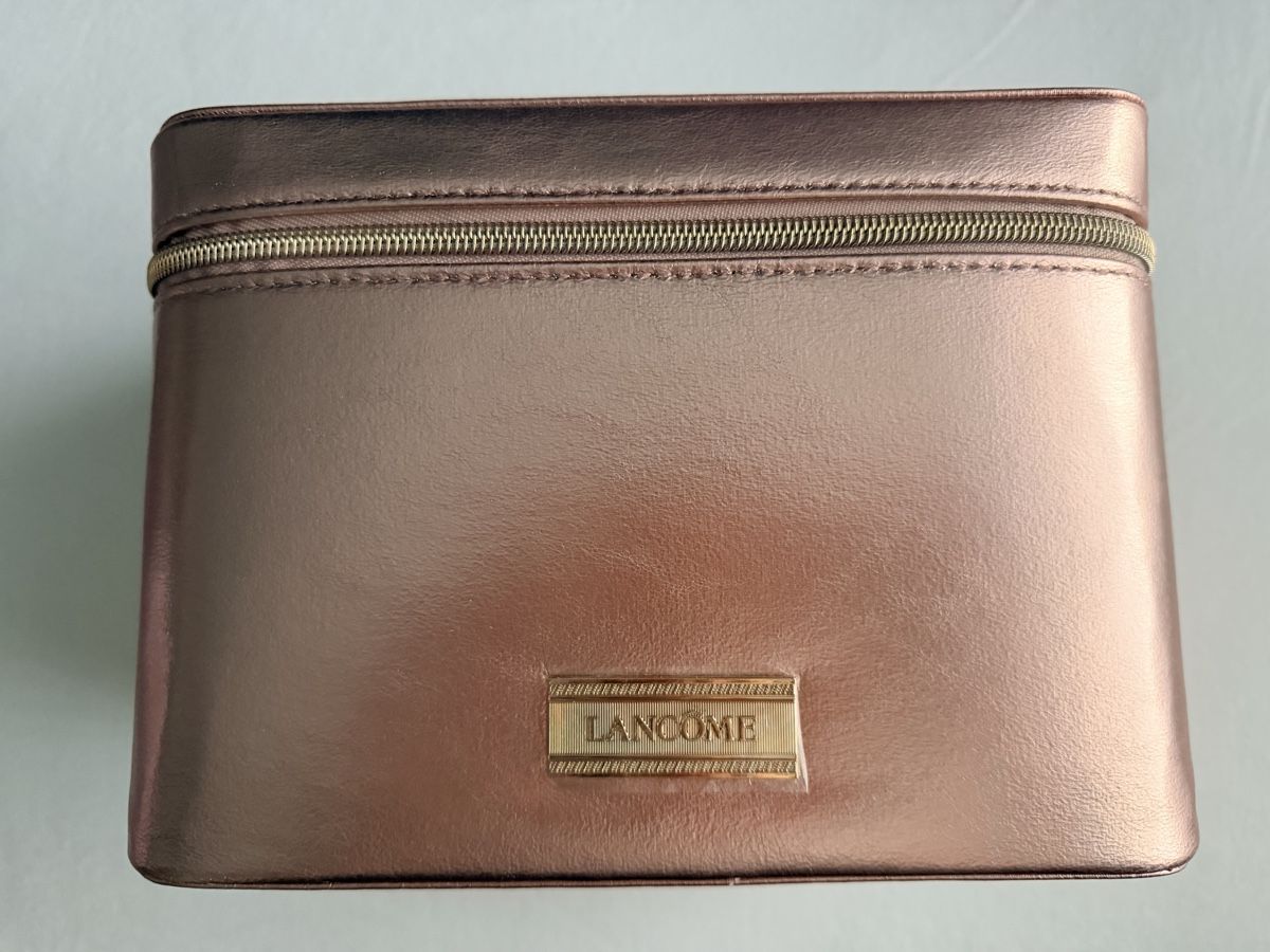 Custodie per cosmetici: Lancome Kosmetiktasche – Nuovo e nell'imballaggio originale da Bellach venduto da Lea068