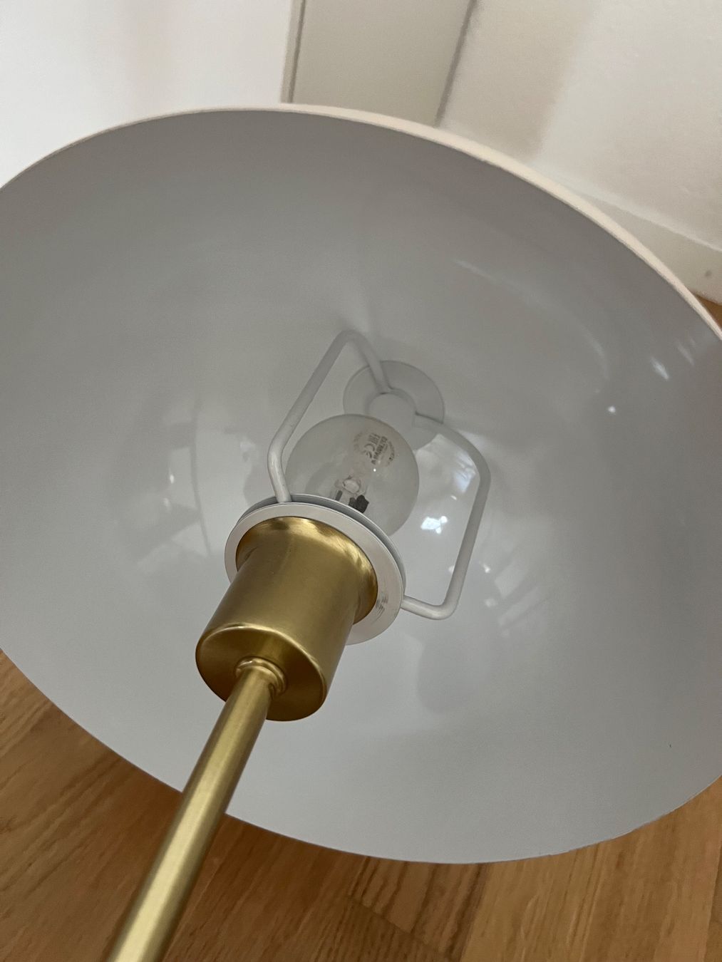 Westwing Lampes: Rosane Tischlampe mit Gold – D'occasion à Zürich par vio_8bvh 1