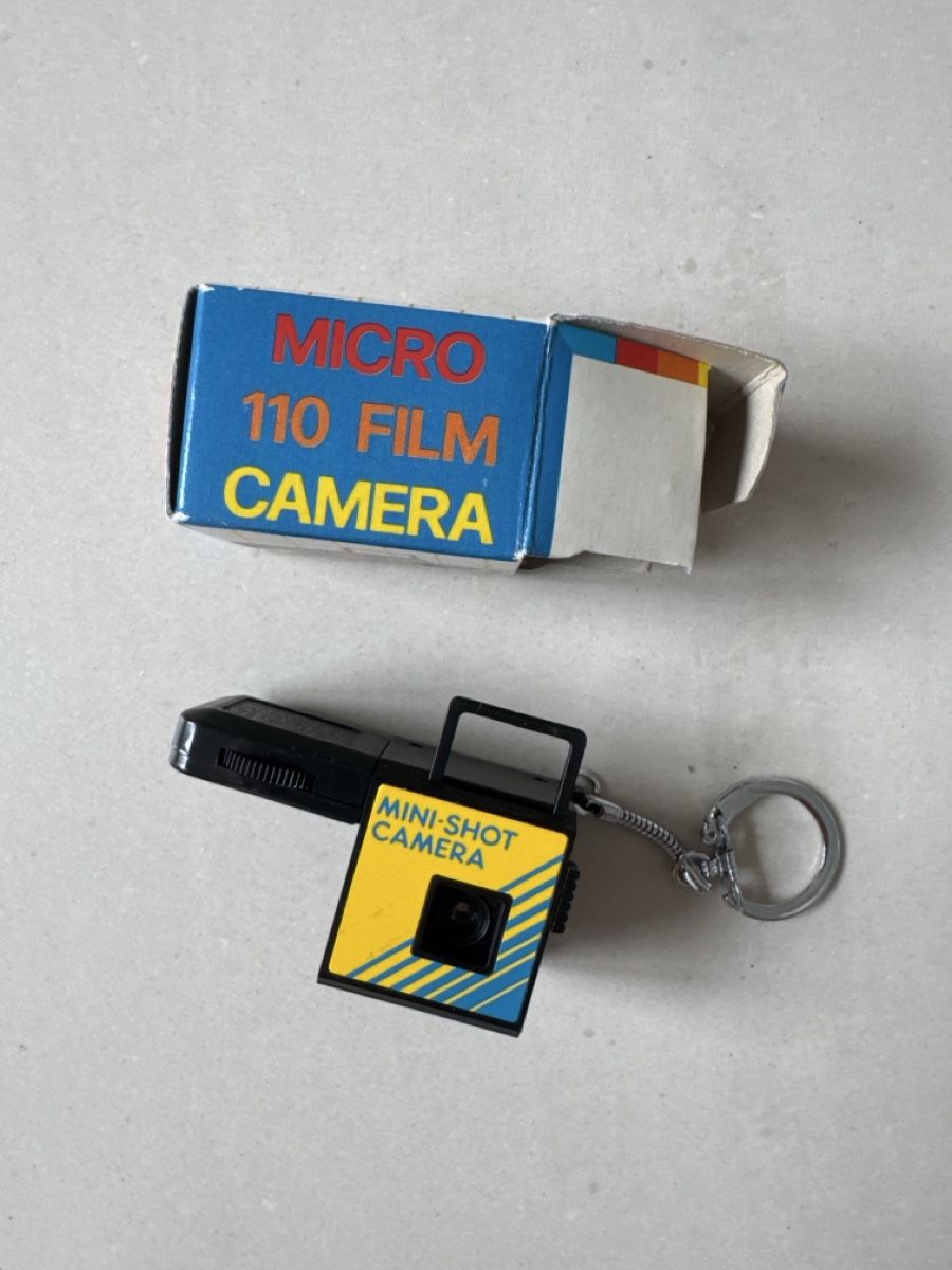 Portachiavi: Schlüsselanhänger Mini Shot Camera – Nuovo (secondo la descrizione) da Dübendorf venduto da Moebelverkauf10 1