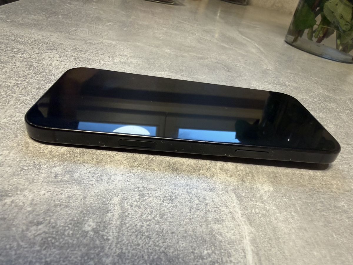 Apple Handys / Smartphones: Iphone 16 Pro Max 256GB – Gebraucht aus Ittigen von Elvis177 3
