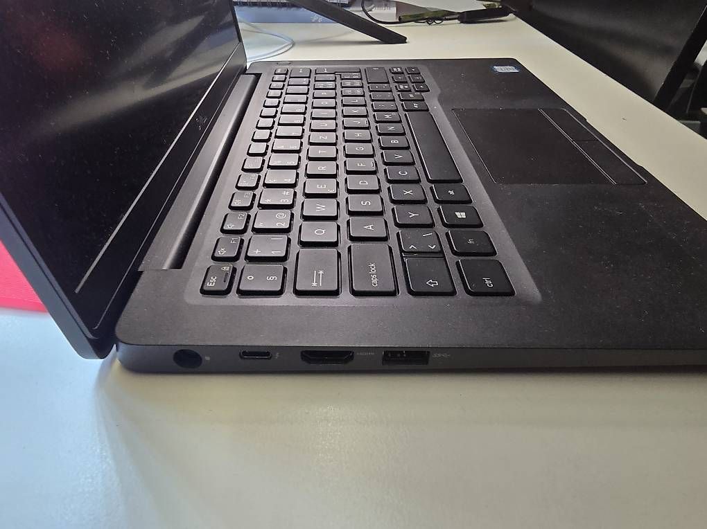 Notebook: Dell Latitude 7400 – Usato da Winterthur venduto da Remoremo 3