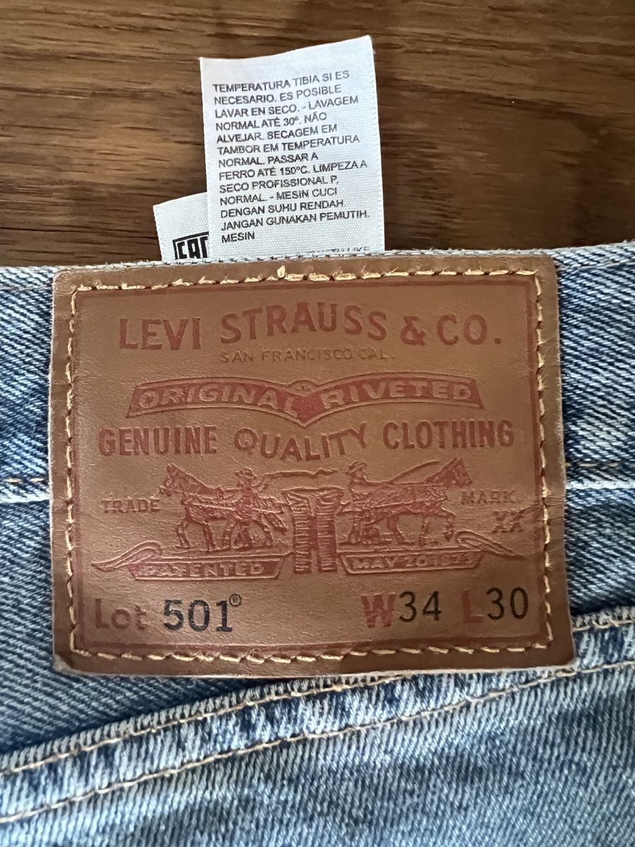 Levi's Jeans: levis jeans hellblau W34 L30 – Usato da Zürich venduto da liv_5zqt 2