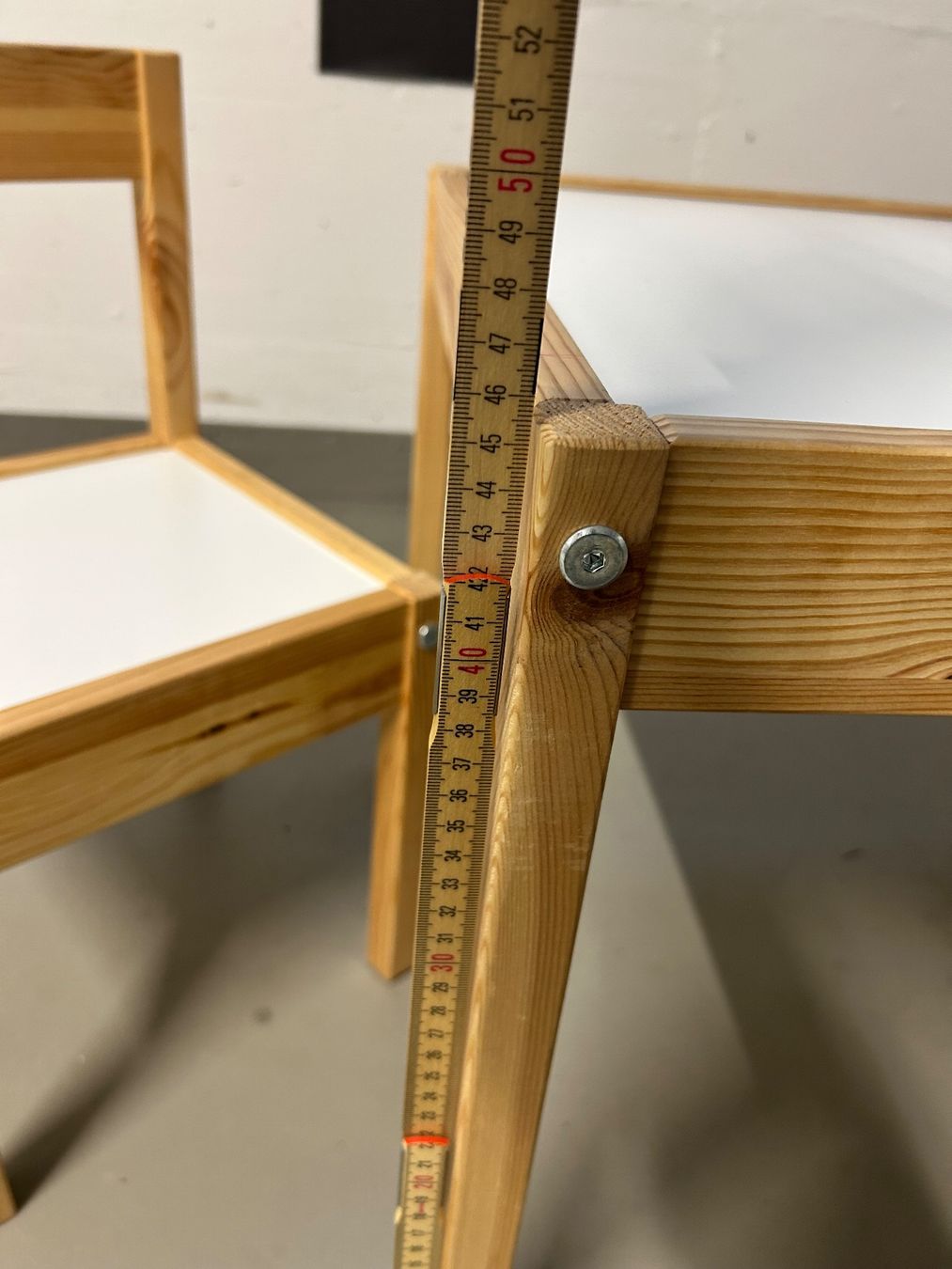 Ikea Tischset: Kindertisch + 2 Stühle – Gebraucht aus Affoltern am Albis von dor_d289 2
