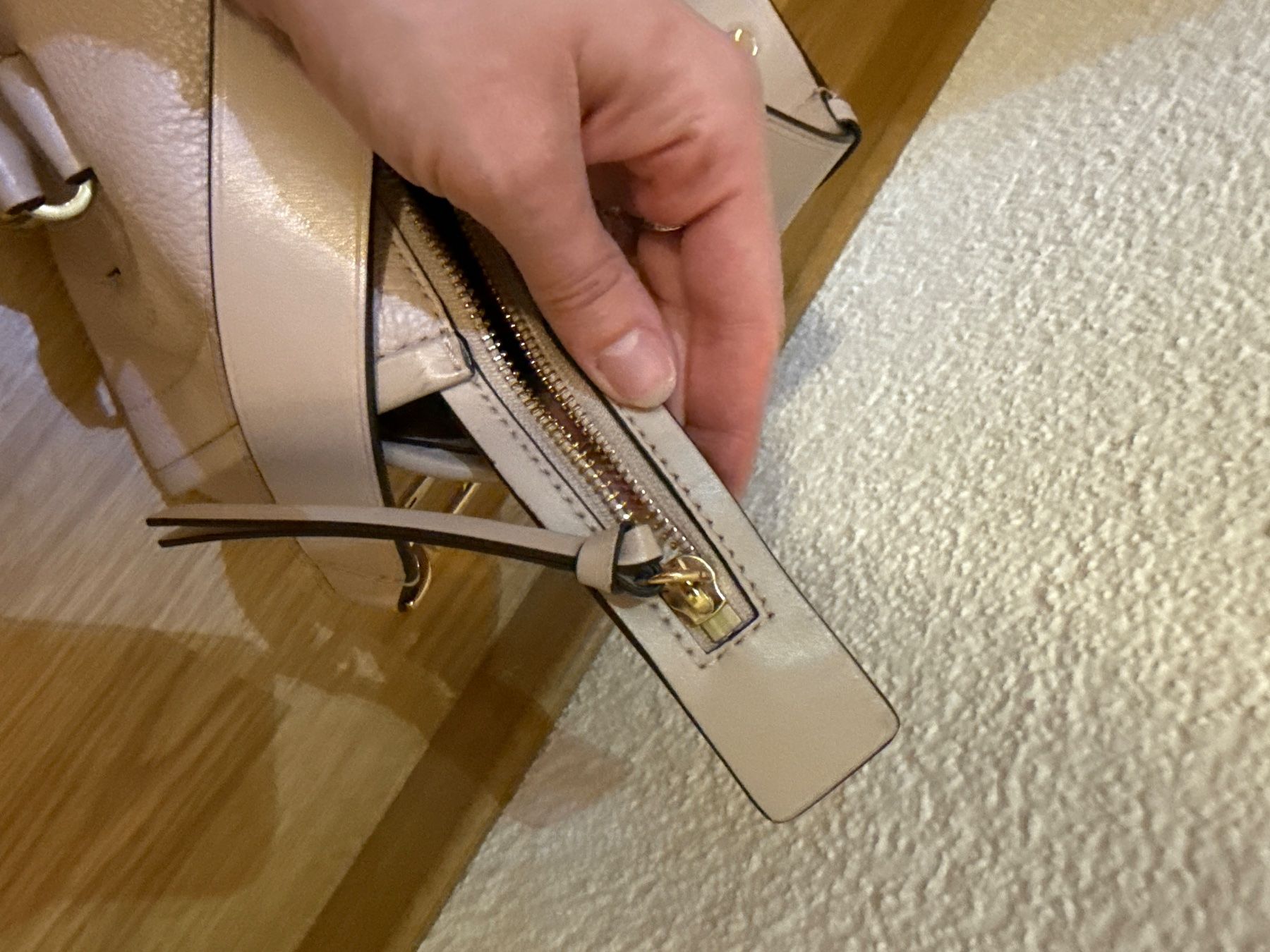 Borse da donna: Michael Kors Tasche / rosa – Usato da Oberhofen Thun'see venduto da ClaudiaKelesh 9