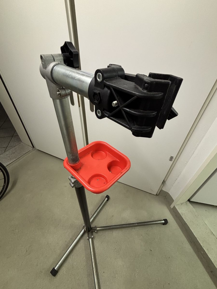 Rateliers à velo: Velo Reparaturständer – D'occasion à Wettswil par paluvape 2