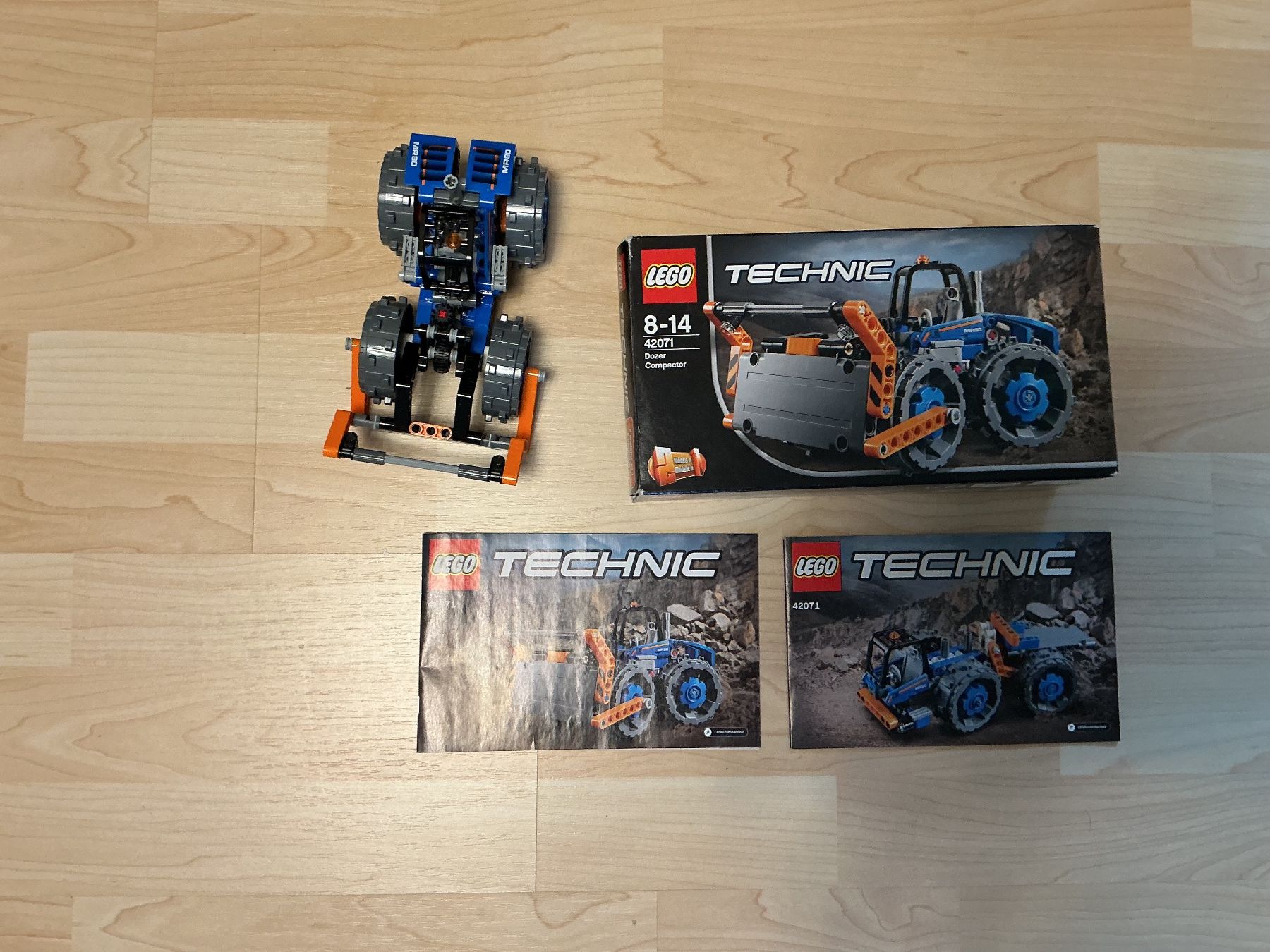 Technics Kit di costruzioni: LEGO Technic 42071 Dozer Compactor 2-in-1 Set – Usato da Biel-Benken BL venduto da Cold334