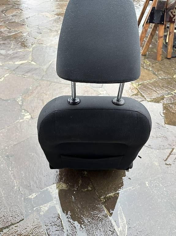VW Tutti pezzi di ricambio auto: VW Golf 6 Autositz – Usato da Au ZH venduto da Matys74 2