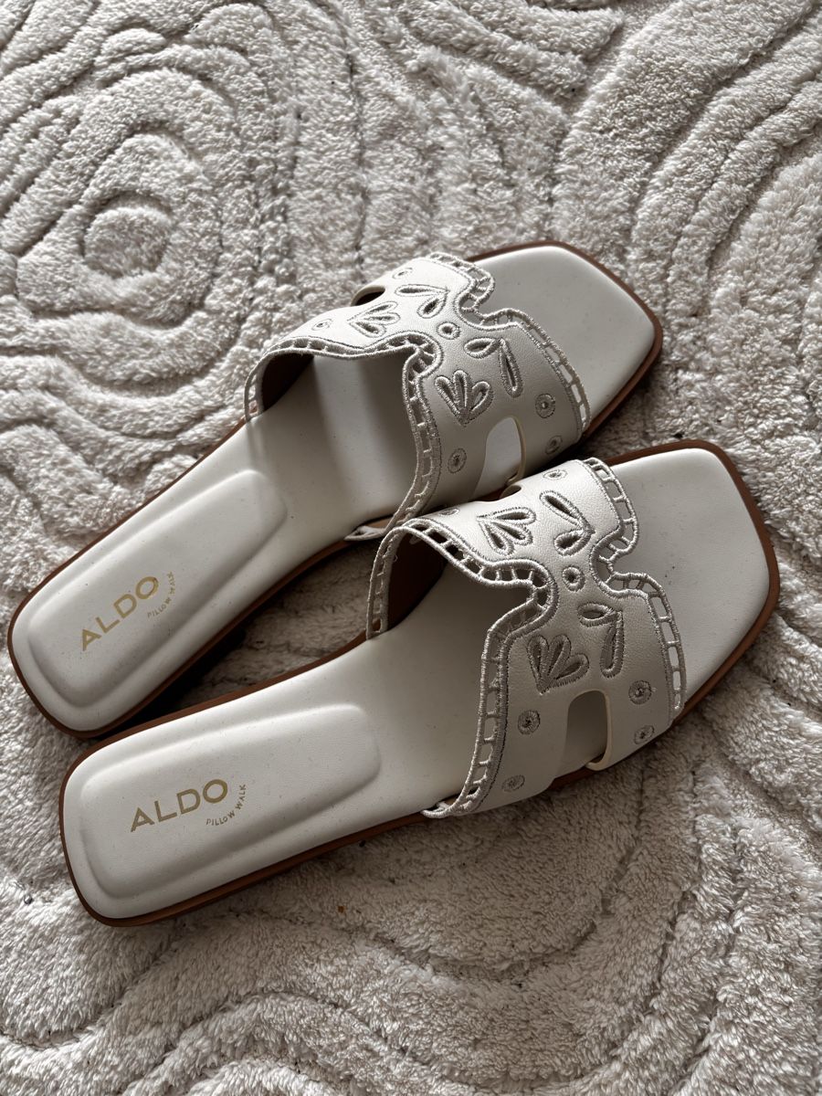 Aldo Scarpe da donna: Sandalen (Hermes like) – Nuovo (secondo la descrizione) da therwil venduto da ayumi991