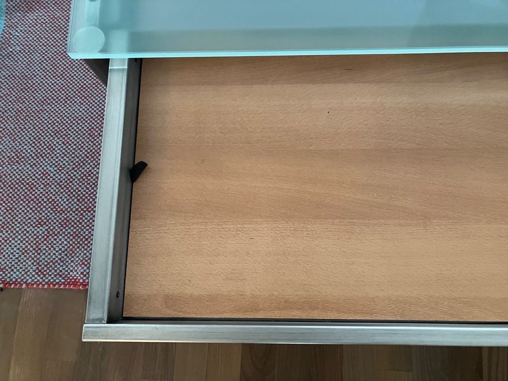 Tavoli: Table d'appoint Desalto, modèle Icaro – Usato da Lausanne venduto da agu_yhn6 5