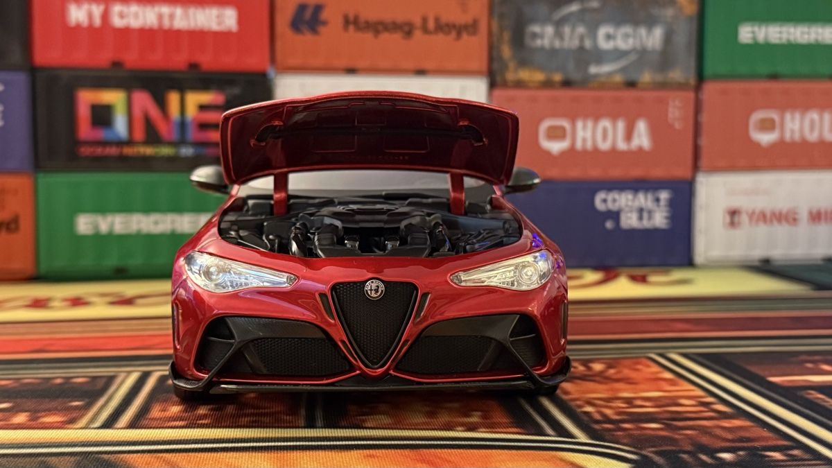 Alfa Romeo Modellini d'auto: Alfa Romeo Giulia GTA rot 1:18 – Usato da Basel venduto da Zomeg 2