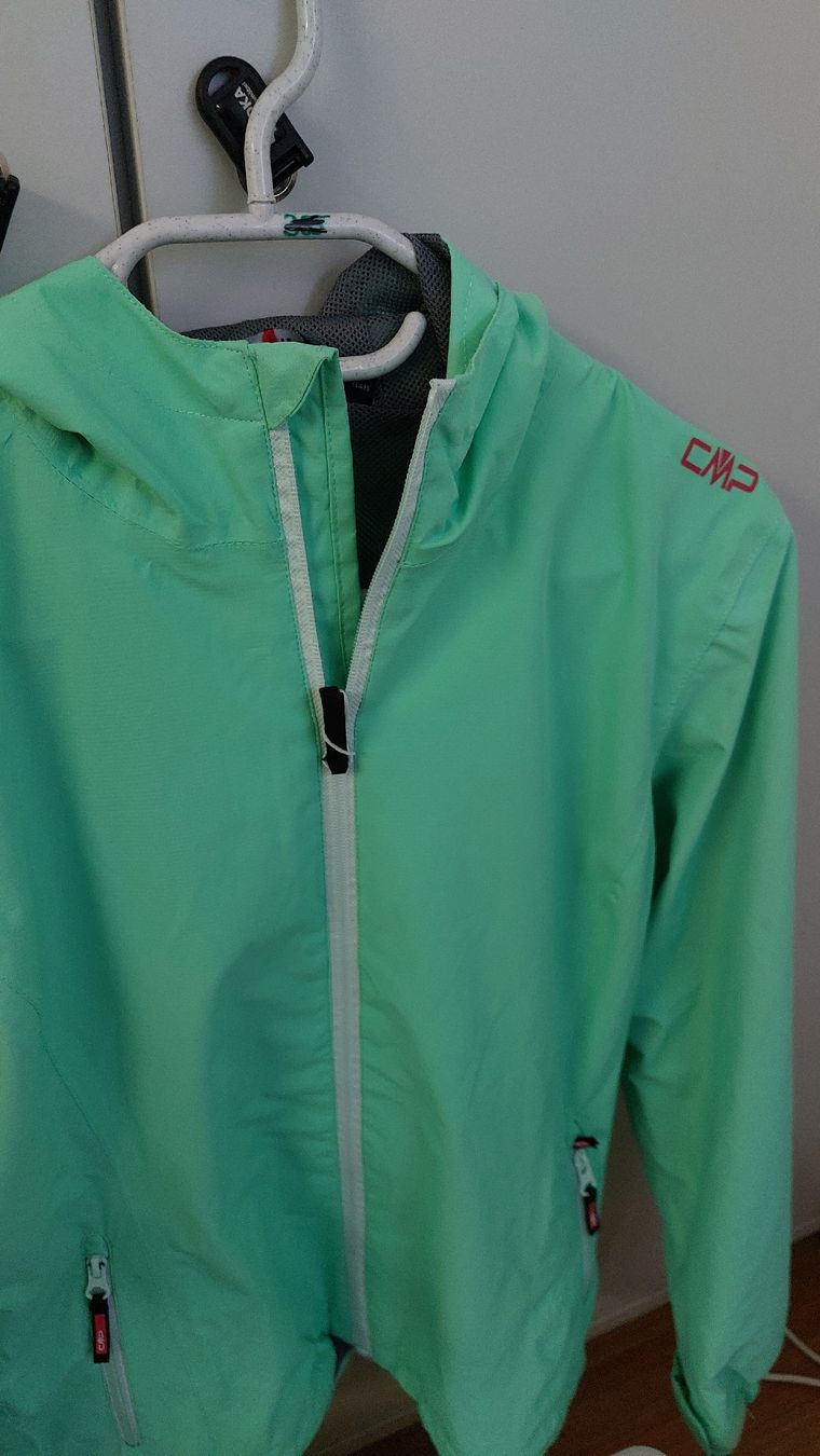 CMP Jacken: CMP Regenjacke 176 – Gebraucht aus Mümliswil von BaderB