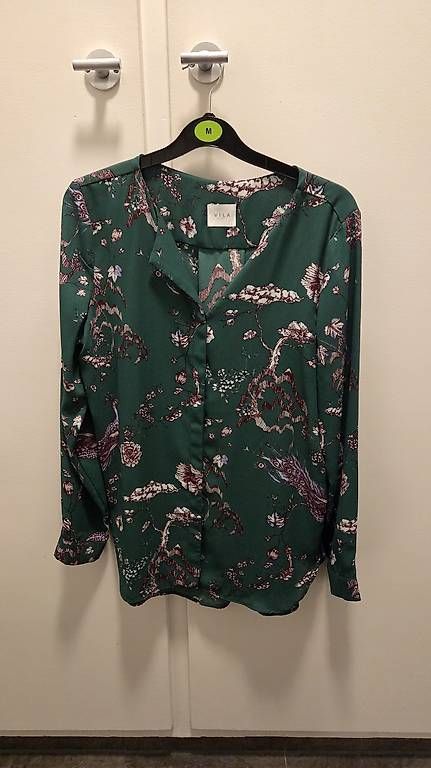 Vila Blusen: Vila Bluse, S/36 – Gebraucht aus Bern von nigq