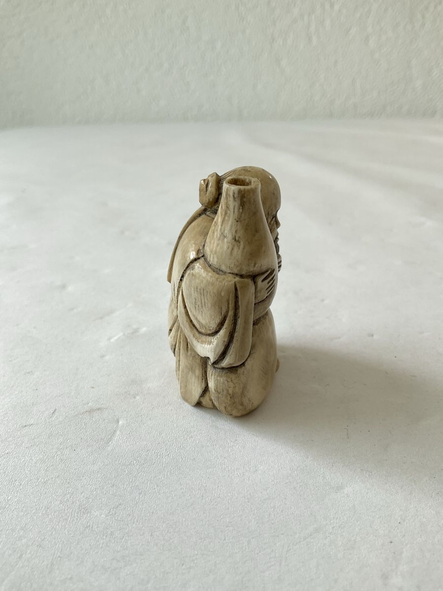 Statuette: Ancien netsuke sculpté  – Usato da Malleray venduto da Robot12 1