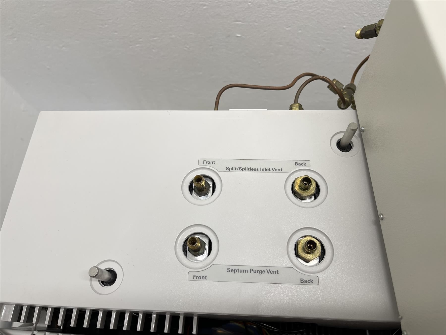 Agilent Misurare: Agilent 6890N Network GC System – Usato da Niederdorf venduto da LeptonAG_Labor 8