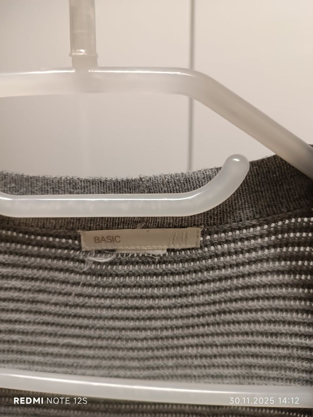 Jacken: Strickjacke, Grau, Basic-Look – Gebraucht aus Luzern von sim_lqq2 2