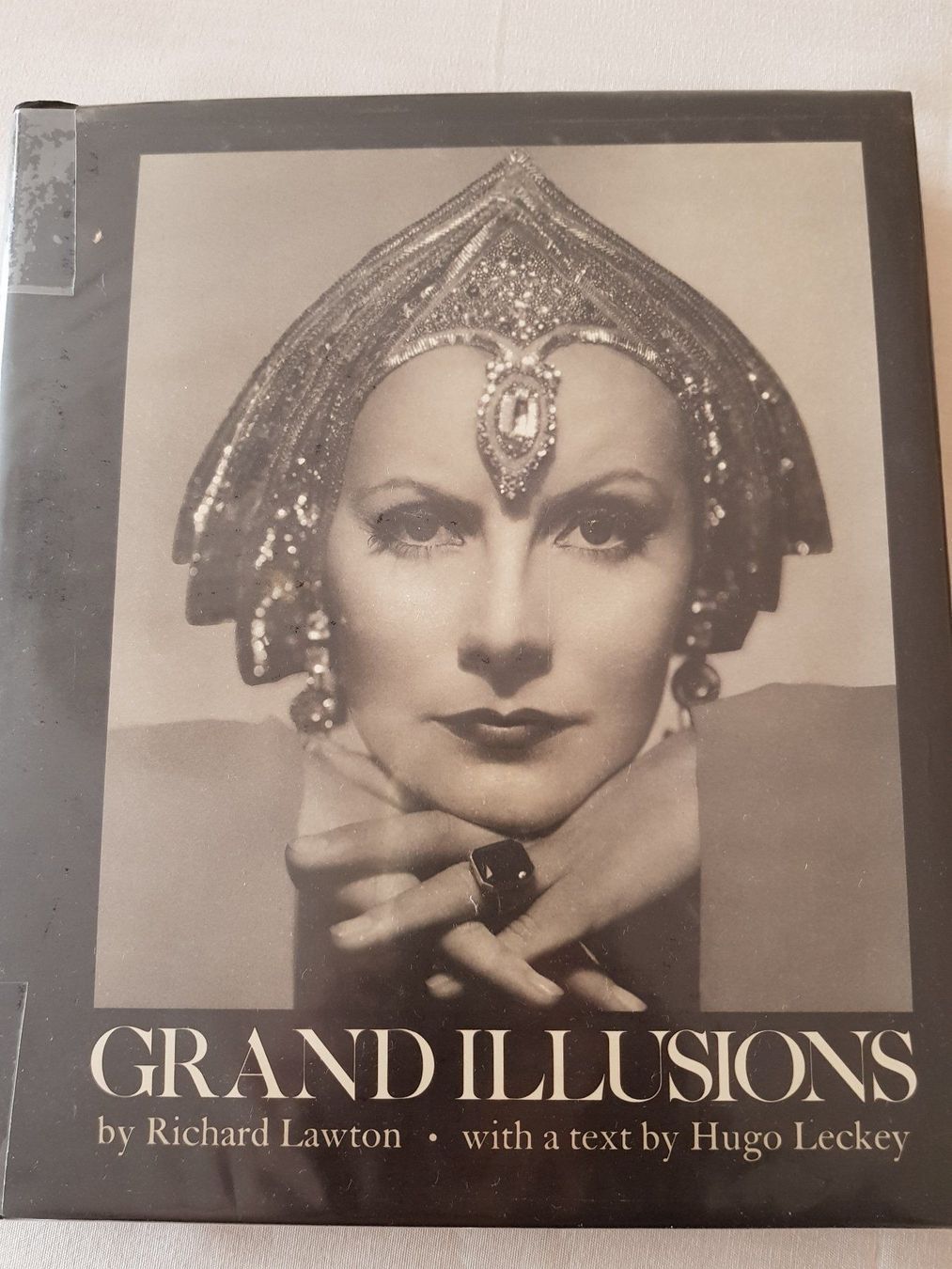 Livres: Grand illusions – D'occasion à PRILLY par Stingray-64