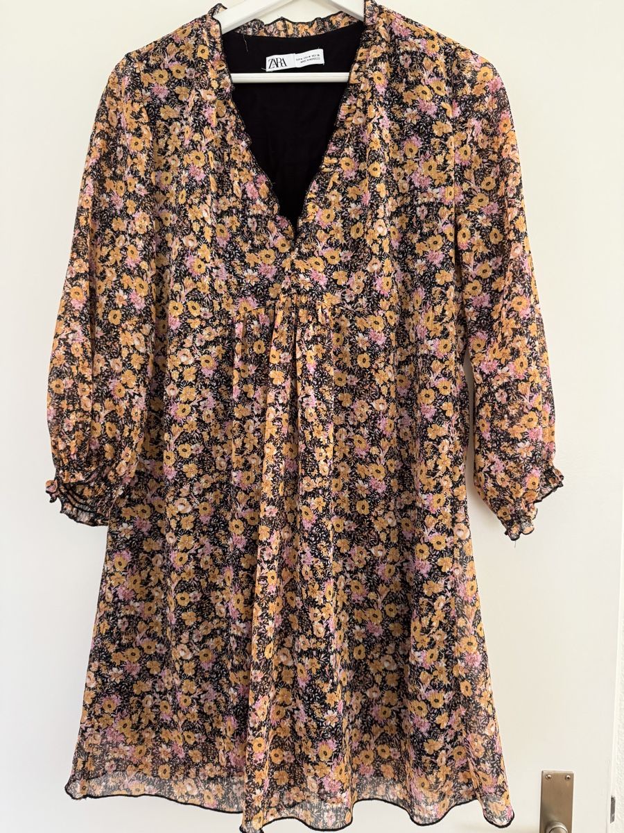Zara Vestiti: Schönes Zara Kleid mit Blumenmuster, Grösse M – Usato da Rombach venduto da jasmin_123456