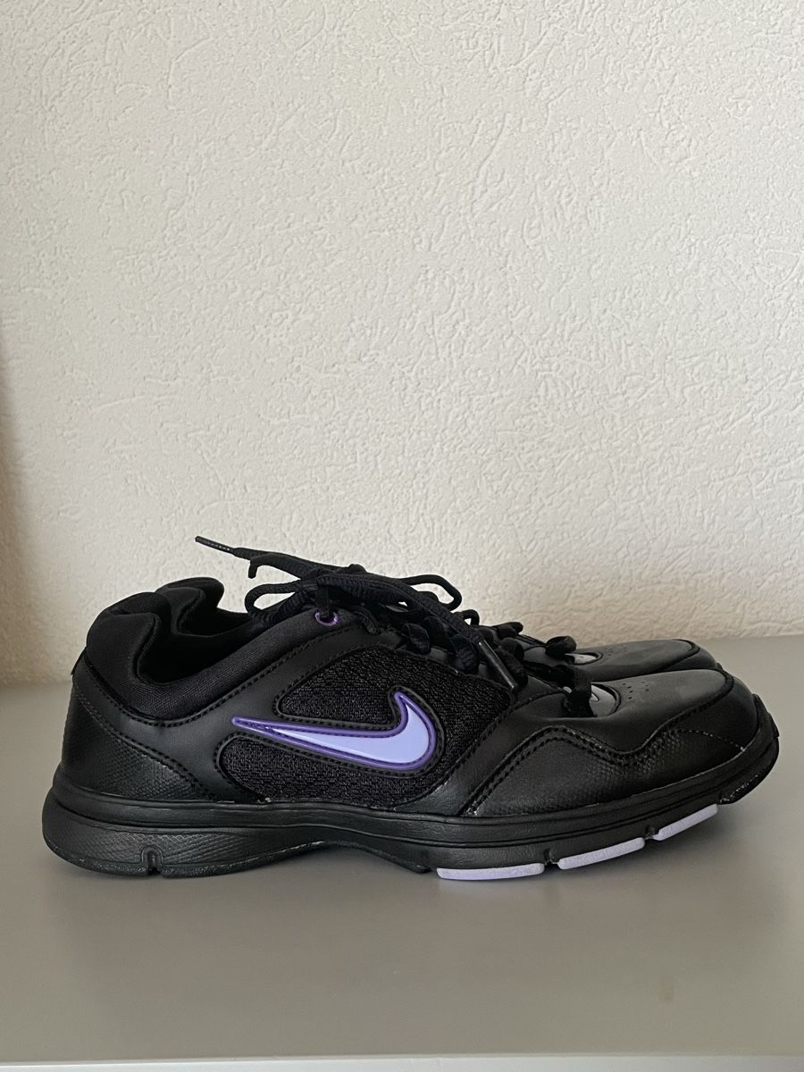 Scarpe da donna: Baskets Nike Flex, pointure 38 – Usato da Vuadens venduto da Nina11