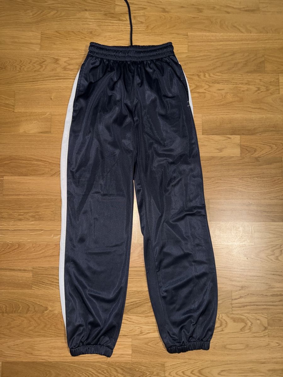 Lacoste Pantaloni: Lacoste Trainerhose – Usato da Dübendorf venduto da SpyridoulaT