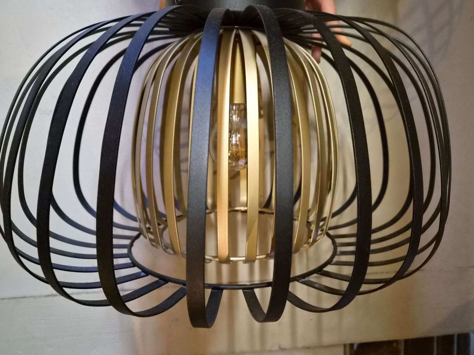 Eglo Kronleuchter & Deckenlampen: EGLO Deckenleuchte ENCINITOS Schwarz/Gold – Gebraucht aus Malters von Bw4 1