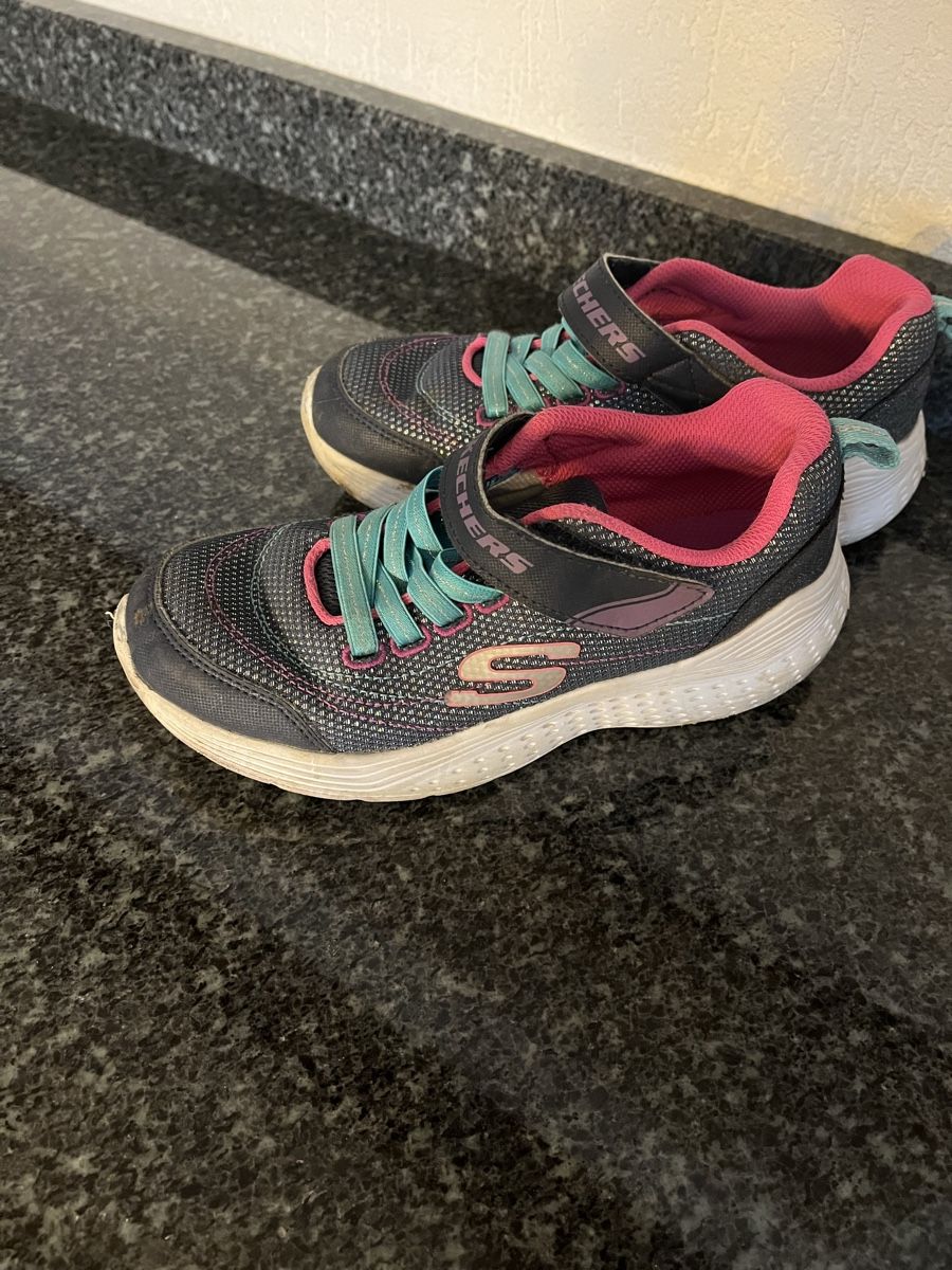 Scarpe per ragazze: Skechers – Usato da Uebeschi venduto da lee-elle 1