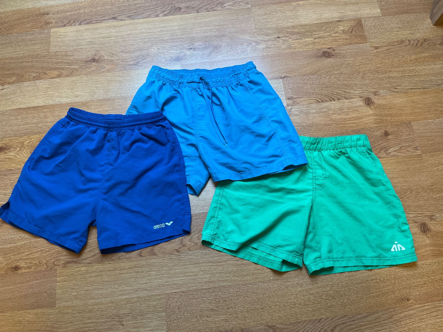 Arena Costumi da bagno: Lot de short de bain – Usato da Genève venduto da fyshbird