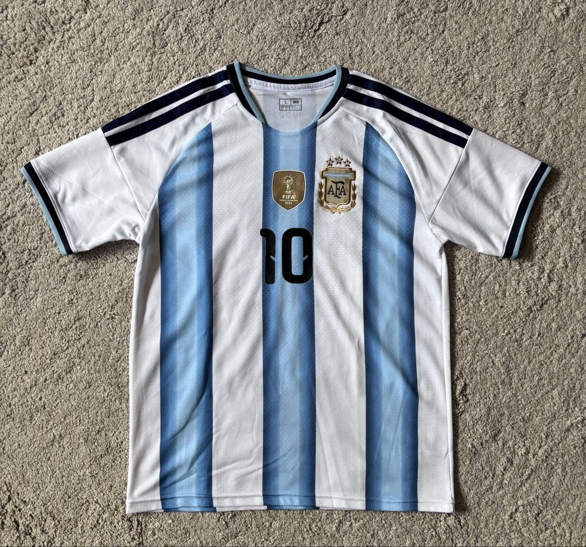 Leibchen & Hosen: Messi Argentinien Trikot Home Gr. L – Gebraucht aus Röschenz von mplush